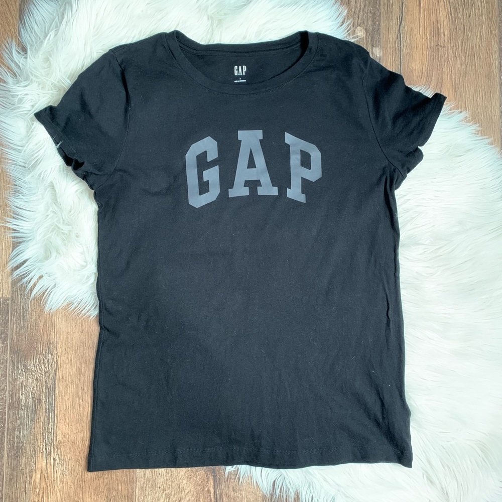 Gap Logo T Shirt - Picture 3 of 8